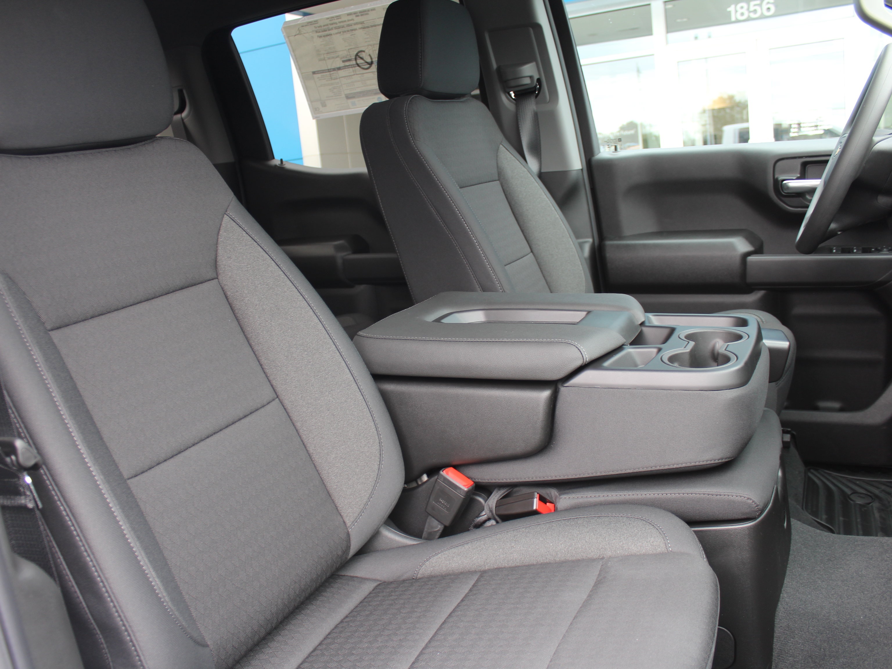 New 2026 Chevrolet Silverado 1500 Custom AWD/4WD image 18