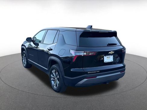 Used 2025 Chevrolet Equinox LT image 10