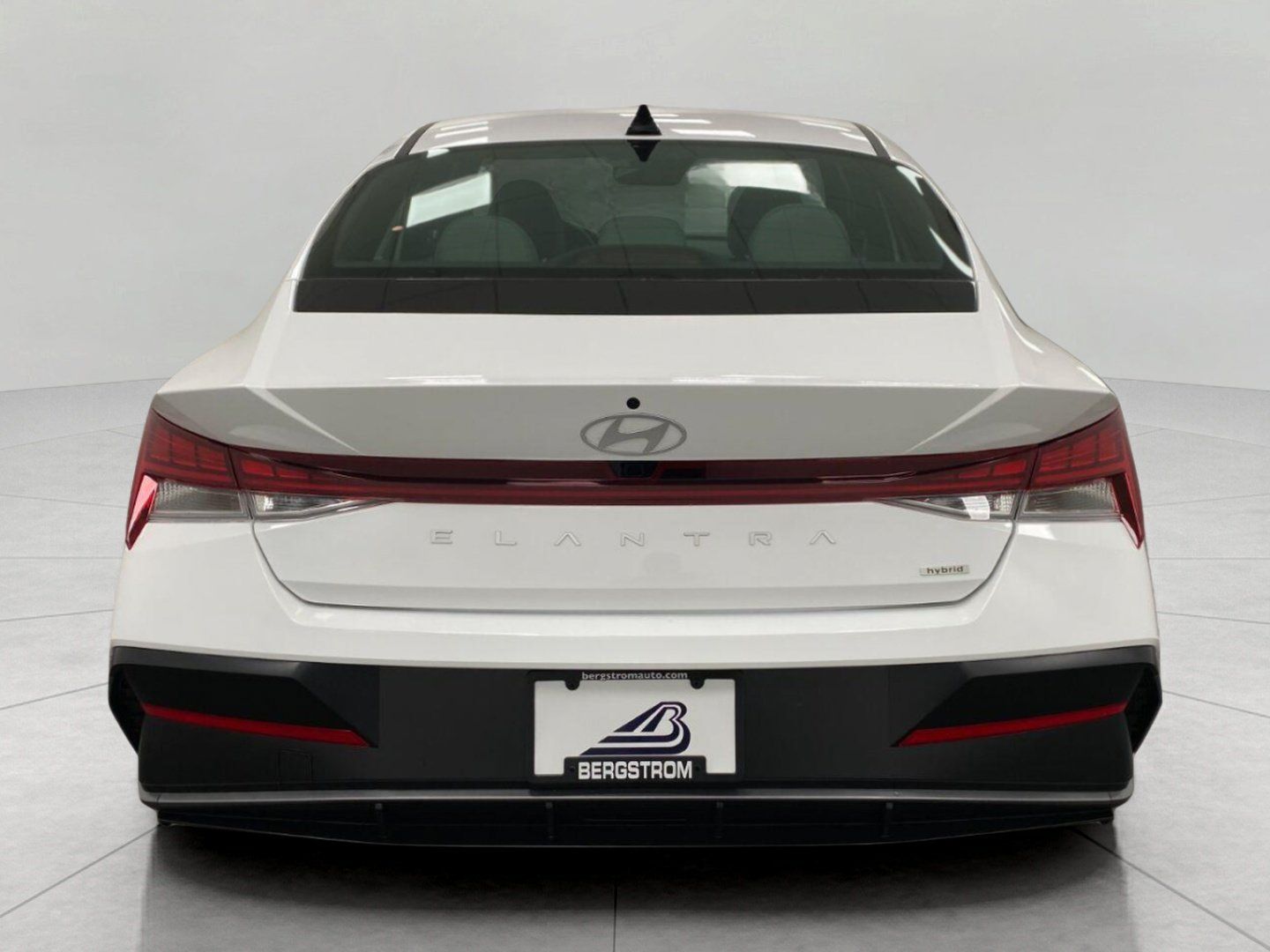 New 2026 Hyundai Elantra Limited FWD image 4