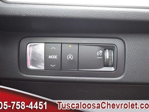 Used 2025 Chevrolet Traverse LT w/ LPO, Floor Liner Package FWD image 42