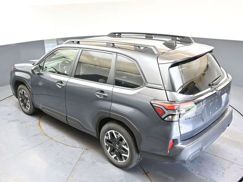 Used 2025 Subaru Forester Premium AWD/4WD image 48