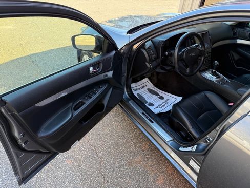 Used 2012 INFINITI G37 x Sedan w/ Premium Pkg image 9