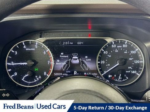 Used 2023 Nissan Rogue SV AWD/4WD image 14