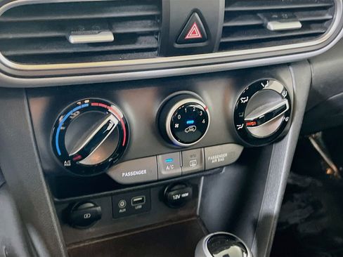 Used 2019 Hyundai Kona SEL AWD/4WD image 15