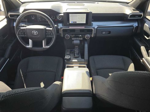 Certified 2026 Toyota 4Runner SR5 AWD/4WD image 21