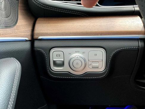 New 2026 Mercedes-Benz GLS 450 4MATIC image 13