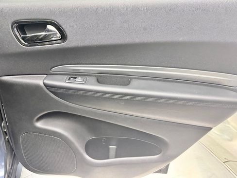 Used 2020 Dodge Durango GT image 18
