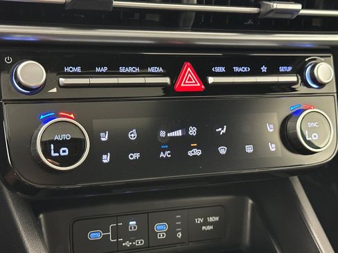 Used 2025 Hyundai Santa Cruz Limited AWD/4WD image 19