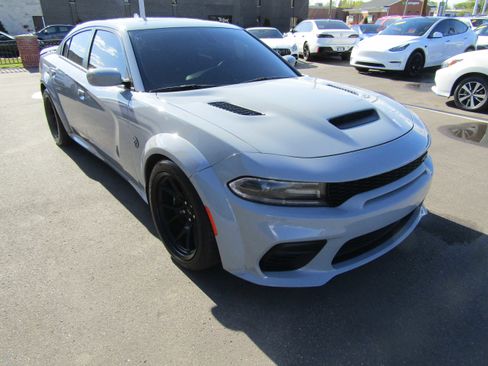 Used 2021 Dodge Charger SRT Hellcat RWD image 5