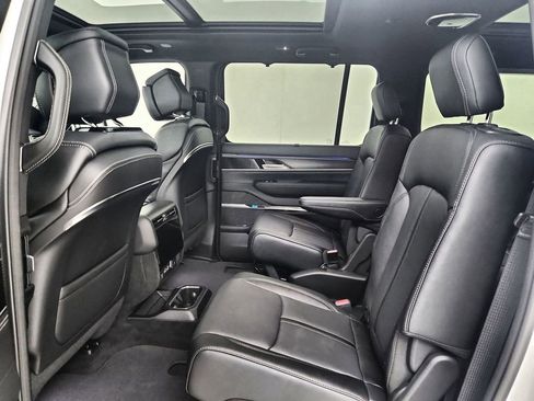 New 2026 Jeep Grand Wagoneer L Summit AWD/4WD image 30