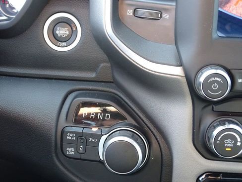 Used 2024 RAM 2500 Big Horn w/ Bed Utility Group image 34