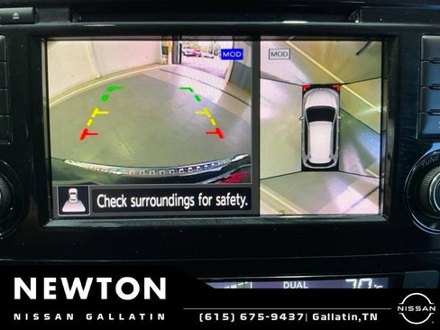 Used 2019 Nissan Rogue SV w/ Premium Package FWD image 9