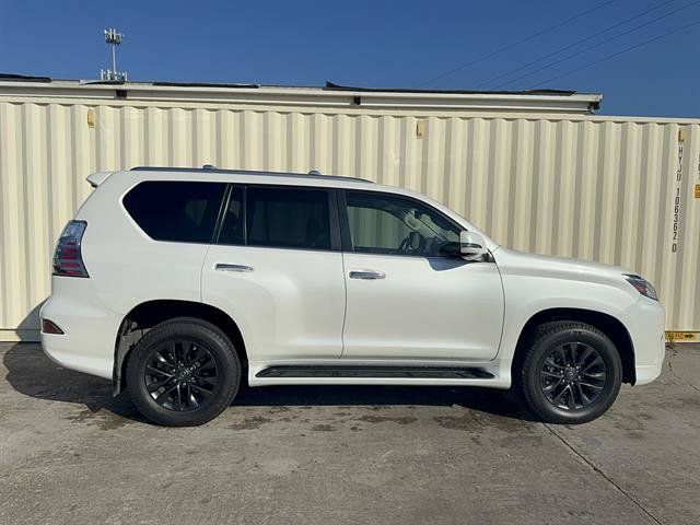 Used 2023 Lexus GX 460 Premium w/ Premium Plus Package AWD/4WD image 2