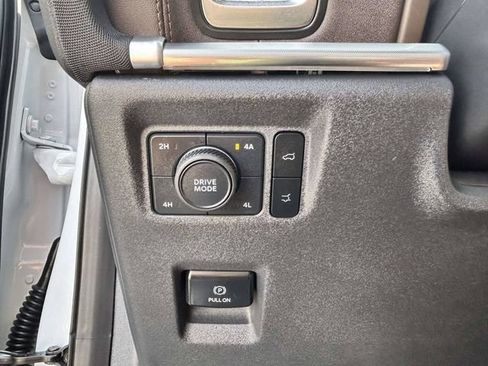Certified 2025 Ford Expedition Max King Ranch AWD/4WD image 30