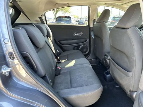 Used 2021 Honda HR-V EX image 13