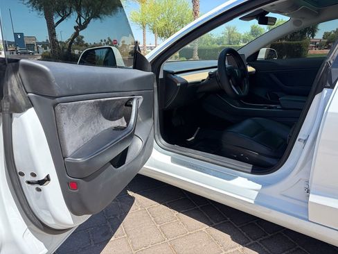 Used 2020 Tesla Model 3 Long Range AWD/4WD image 7