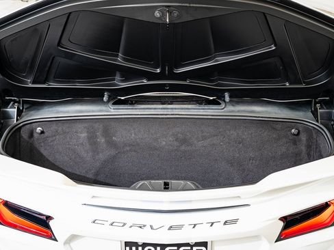 Used 2023 Chevrolet Corvette Stingray Premium Conv w/ Z51 Performance Package image 22