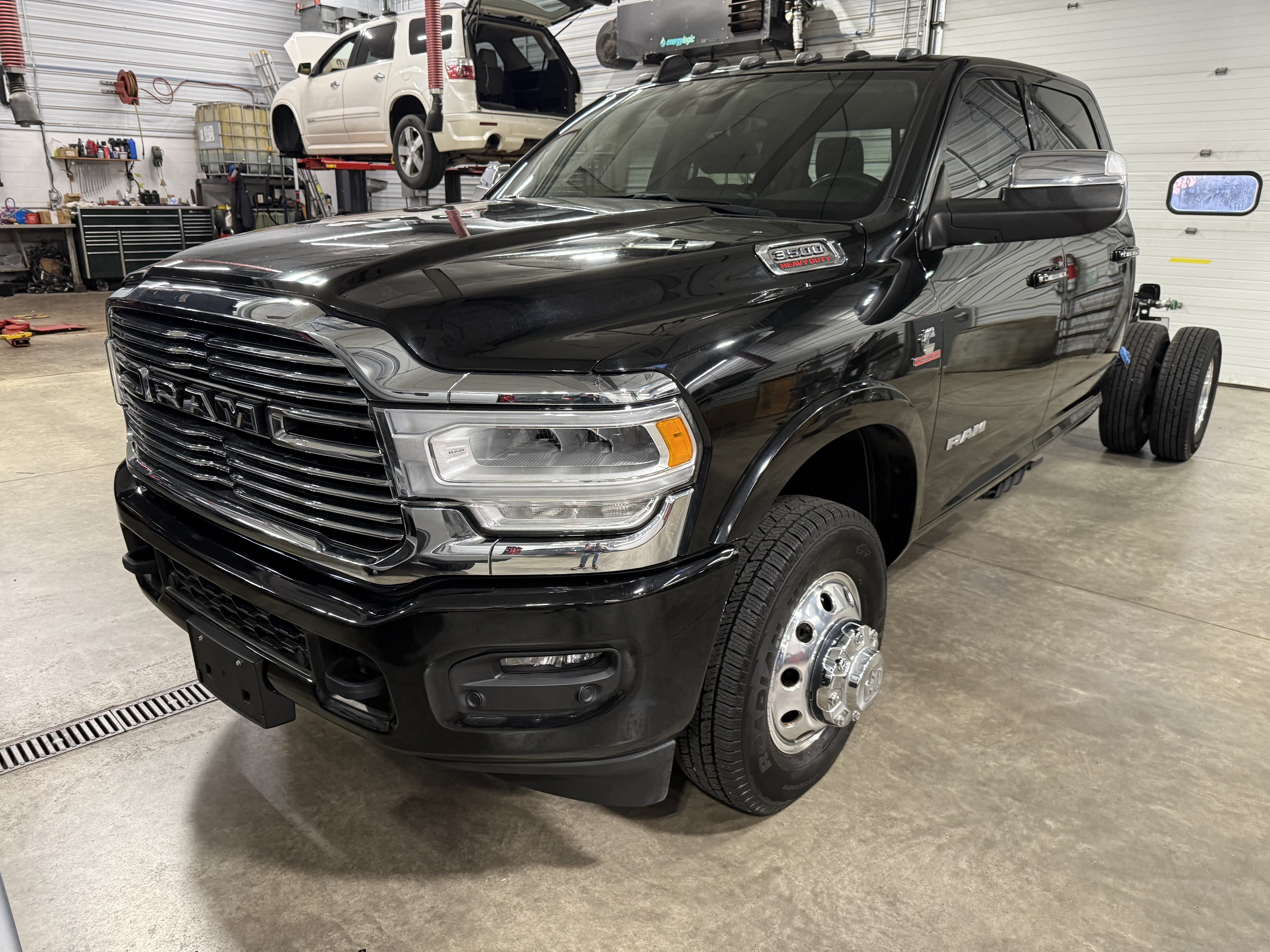 Used 2022 RAM 3500 Laramie AWD/4WD image 38