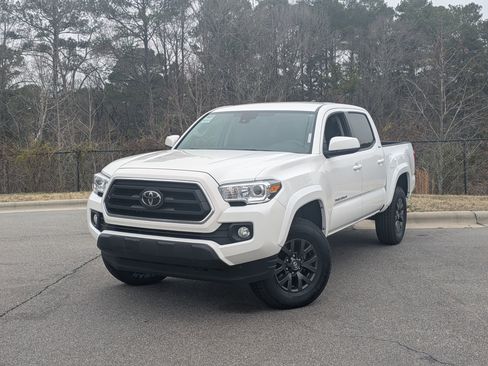 Used 2023 Toyota Tacoma SR5 image 1