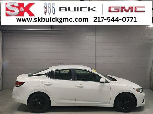 Used 2023 Nissan Sentra SV image 1