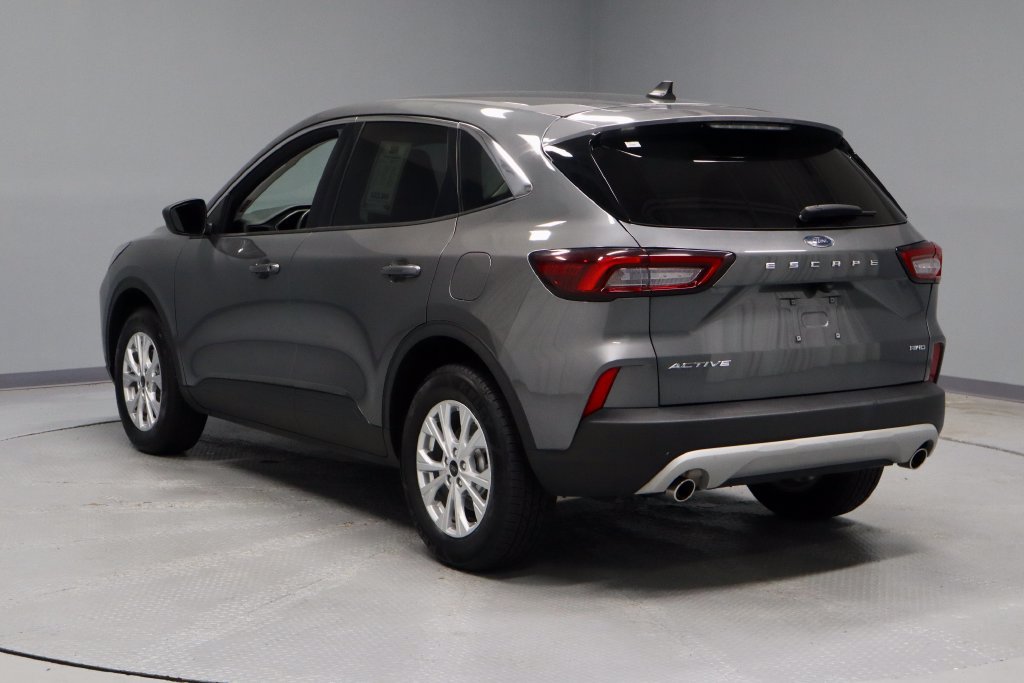 Certified 2024 Ford Escape Active AWD/4WD image 9