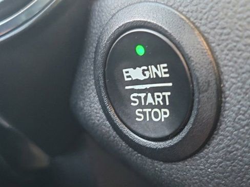 Certified 2022 Ford Escape Titanium w/ Titanium Premium Package image 31