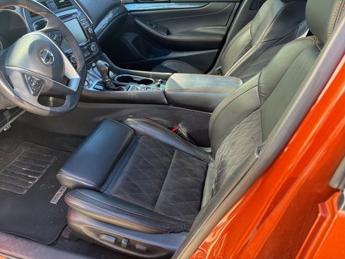 Used 2021 Nissan Maxima SR w/ Sport Mat Group image 2