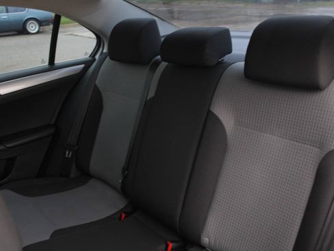 Used 2017 Volkswagen Jetta S FWD image 17