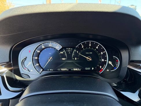 Used 2018 BMW 530i w/ M Sport Package RWD image 40