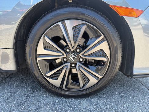 Used 2018 Honda Civic EX image 12