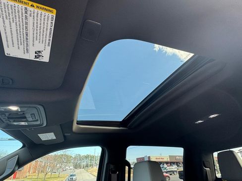 Used 2024 Chevrolet Silverado 1500 LTZ w/ LTZ Premium Package AWD/4WD image 24