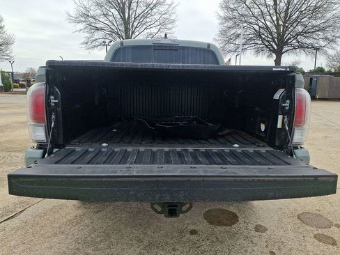 Used 2023 Toyota Tacoma TRD Sport w/ Technology Package image 28