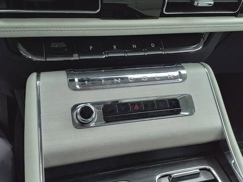 New 2025 Lincoln Aviator Reserve w/ Equipment Group 201A image 17