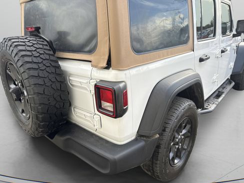Used 2019 Jeep Wrangler Unlimited Sport S image 5