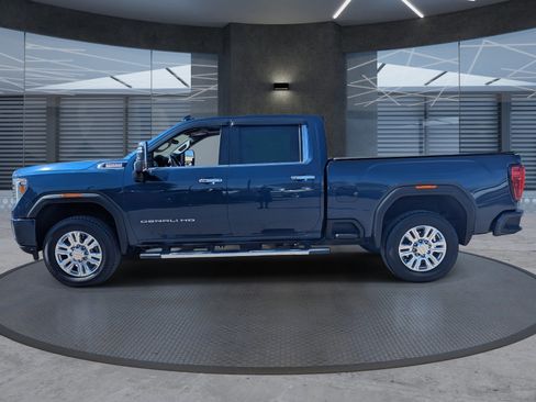 Used 2021 GMC Sierra 2500 Denali w/ Denali Ultimate Package image 3