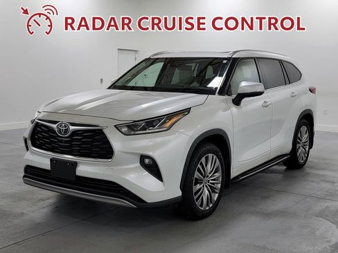Used 2022 Toyota Highlander Platinum AWD/4WD image 4