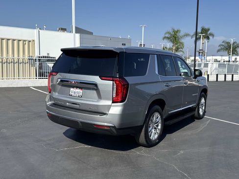 Used 2023 GMC Yukon SLT w/ SLT Luxury Package image 6