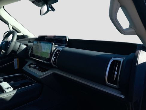 New 2026 Ford Expedition Active RWD image 38