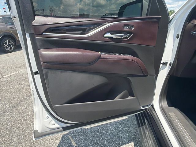 Used 2022 Cadillac Escalade Premium Luxury Platinum AWD/4WD image 10