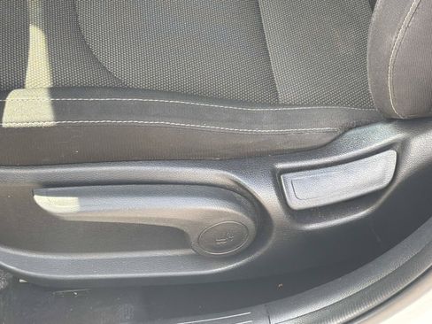 Used 2023 Kia Forte LXS FWD image 18