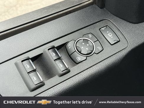 Used 2021 Ford F250 Lariat w/ Lariat Ultimate Package AWD/4WD image 32