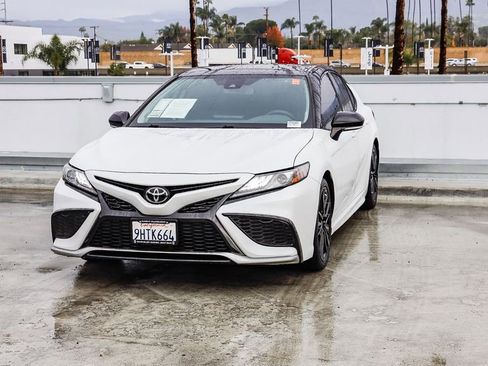 Used 2023 Toyota Camry XSE image 4