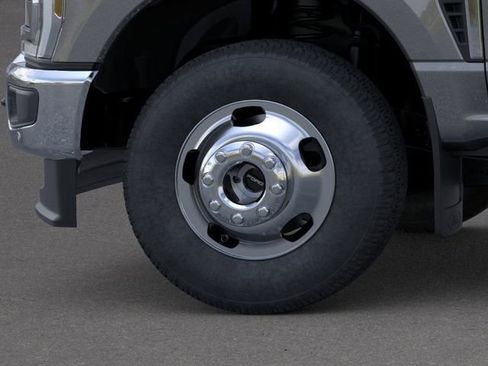 New 2026 Ford F350 Lariat image 19