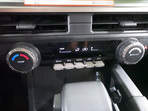 Used 2025 Toyota 4Runner SR5 image 18