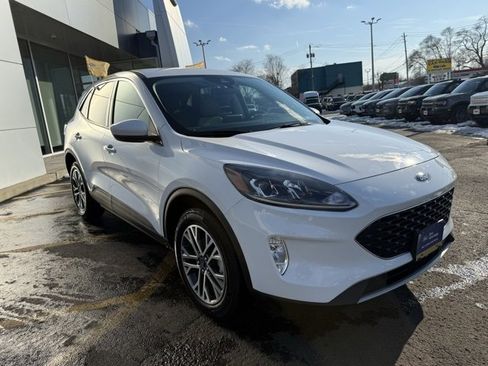 Certified 2022 Ford Escape SEL image 10