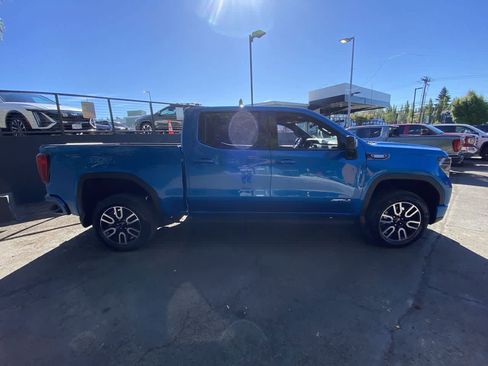 Used 2022 GMC Sierra 1500 AT4 w/ AT4 Premium Package AWD/4WD image 7