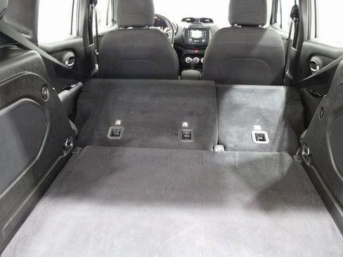 Used 2015 Jeep Renegade Sport w/ Power & Air Group image 22