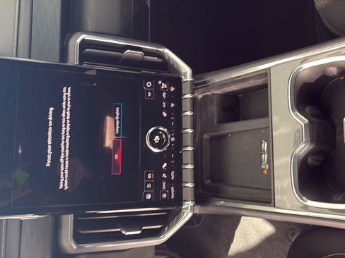 Used 2025 GMC Acadia Elevation FWD image 15