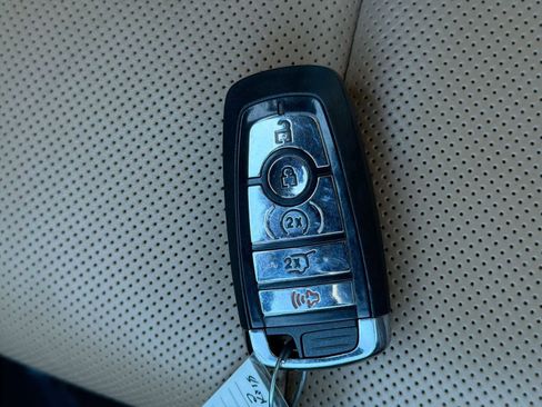 Used 2023 Lincoln Corsair Reserve w/ Equipment Group 201A image 38