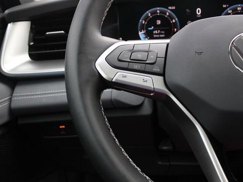 New 2026 Volkswagen Tiguan SE AWD/4WD image 13